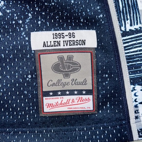 ALLEN IVERSON 1995-1996 GEORGETOWN GRADIENT MITCHELL & NESS SWINGMAN JERSEY M - Picture 5 of 6